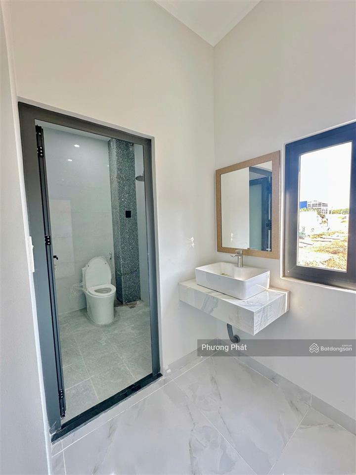 Bán gấp nhà lầu chính chủ sổ riêng thổ cư giá rẻ gần chợ thạnh phú, tt 449tr nhận nhà ở ngay