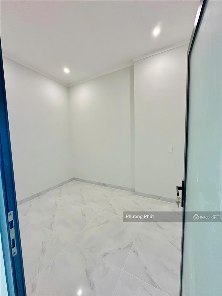 Bán gấp nhà lầu chính chủ sổ riêng thổ cư giá rẻ gần chợ thạnh phú, tt 449tr nhận nhà ở ngay