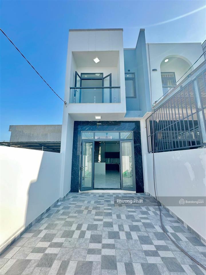 Bán gấp nhà lầu chính chủ sổ riêng thổ cư giá rẻ gần chợ thạnh phú, tt 449tr nhận nhà ở ngay