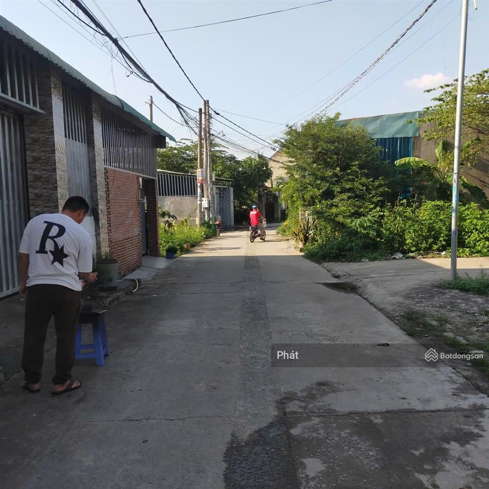 Bán gấp nhà sổ riêng, giá rẻ = giá đất, hẻm phở việt gần trung tâm phường tân triều