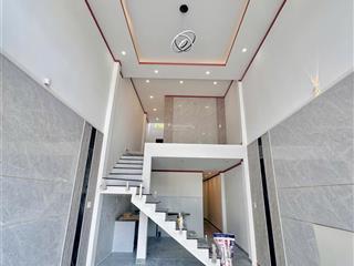 Cần tiền làm ăn bán nhà trước tết, nhà 1 trệt 1 lửng sổ riêng thổ cư 100% gần cây xăng đức hưng