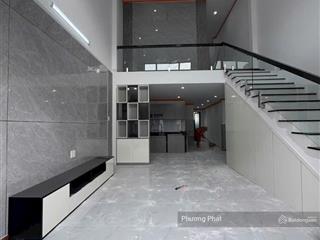 Trả trước 486tr nhận ngay nhà 1 trệt 1 lửng sổ riêng thổ cư sân xe hơi, gần cty bê tông hùng vương