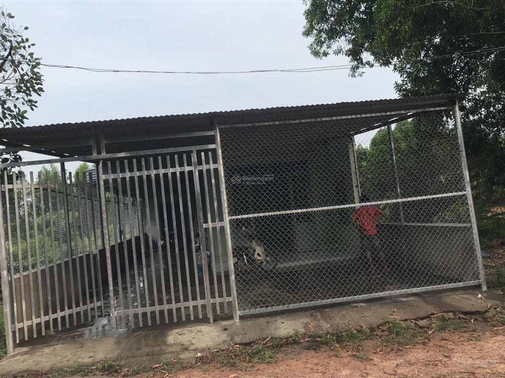 Chính chủ bán gấp nhà sân vườn sổ riêng tại phường trảng bom gần chợ số 9, hỗ trợ vay ngân hàng 70%