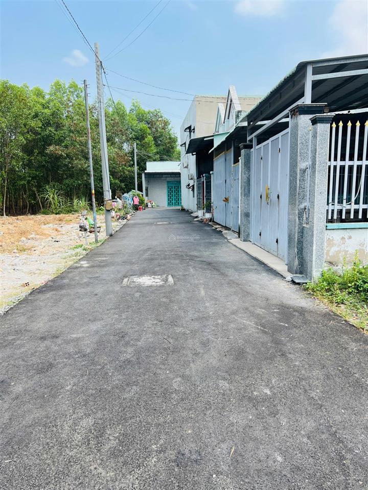 Bán đất sổ riêng thổ cư gần trường thpt vĩnh cửu, tt 300tr nhận đất còn lại ngân hàng hỗ trợ vay