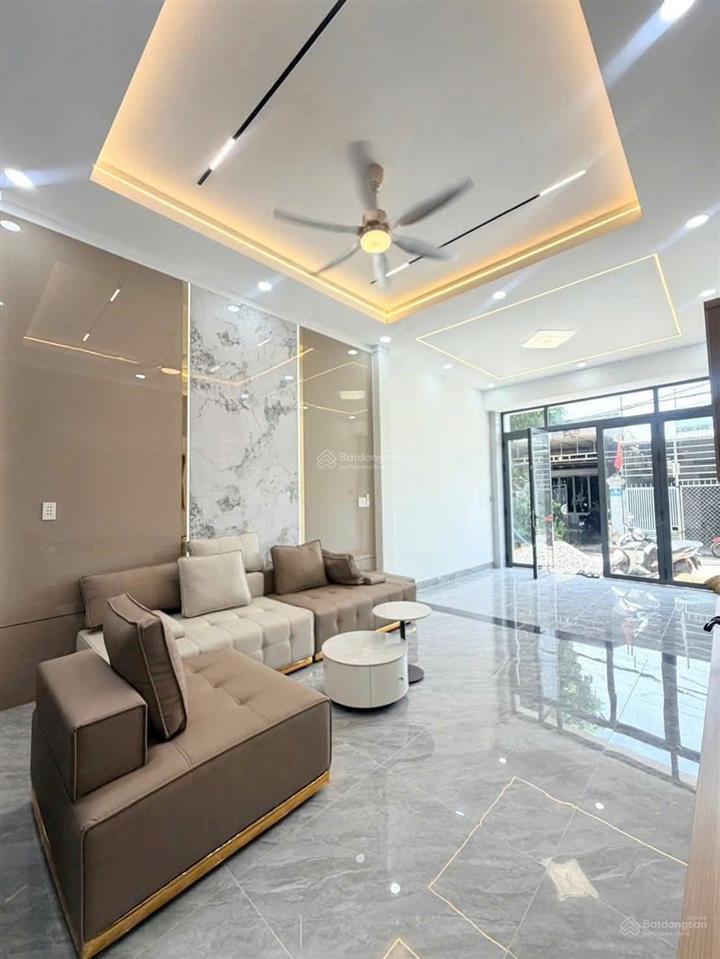 Bán gấp nhà 1 trệt 1 lầu sổ riêng thổ cư 100% gần chợ nhỏ tân hiệp, tt 1,1 tỷ nhận nhà ở ngay