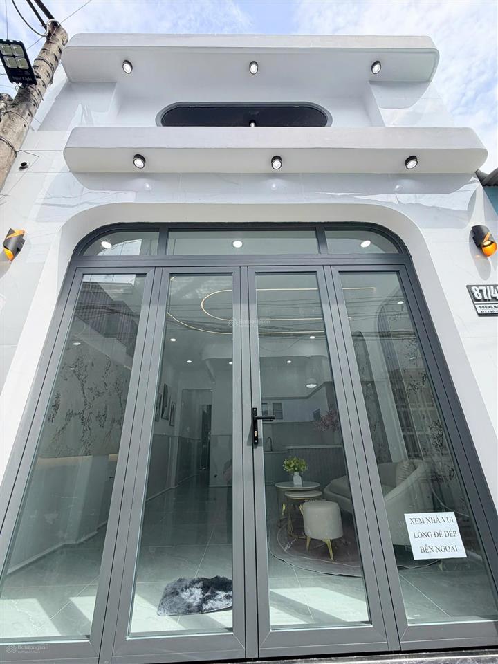 Bán gấp nhà sổ riêng thổ cư 100% sát bờ kè gần kdl bửu long