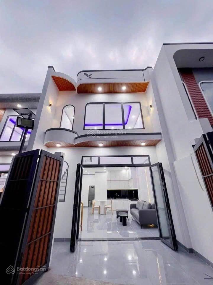 Bán gấp nhà gác lửng đúc kiên cố ngay sau trường tiểu học tân phú cơ sở 2. tt 499tr nhận nhà ở ngay