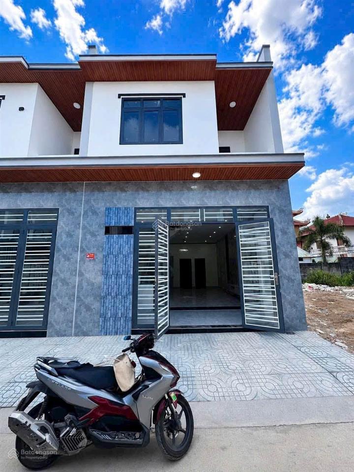 Tìm hàng xóm cho khách ạ. chỉ còn 1 căn hiếm có gần chợ thạnh phú dân cư ở kín, tt 568tr nhận nhà