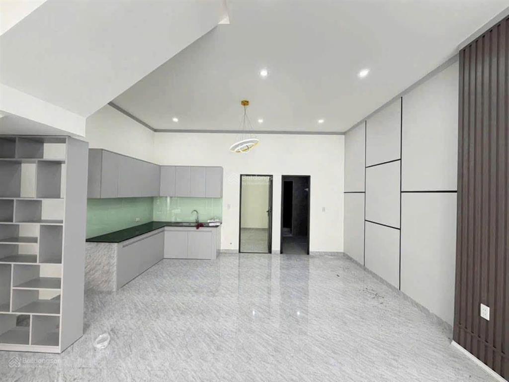 Tìm hàng xóm cho khách ạ. chỉ còn 1 căn hiếm có gần chợ thạnh phú dân cư ở kín, tt 568tr nhận nhà