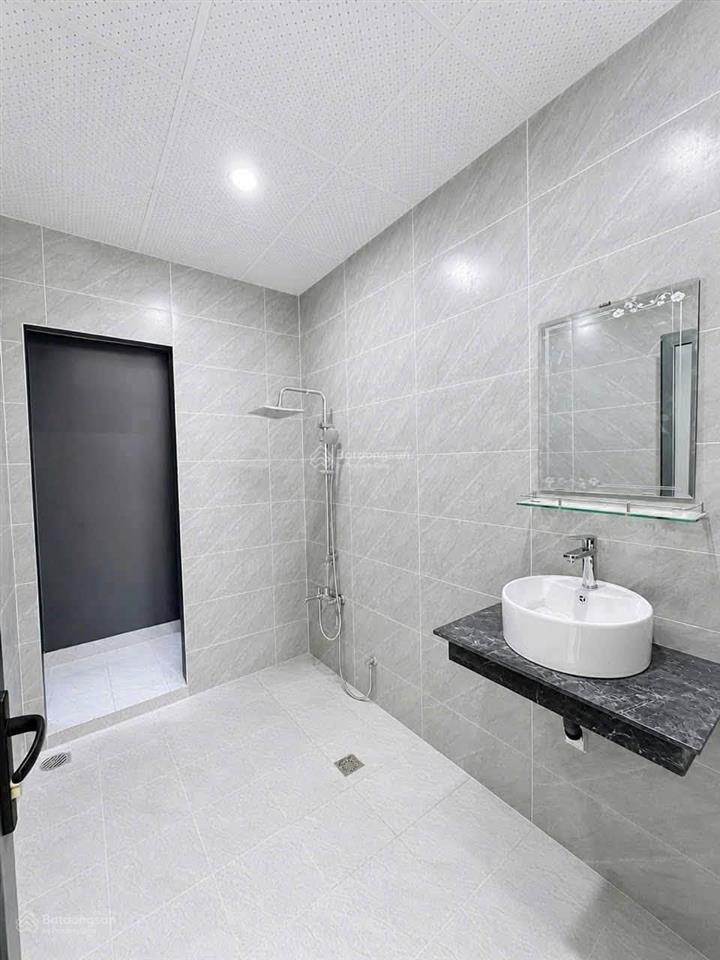 Tìm hàng xóm cho khách ạ. chỉ còn 1 căn hiếm có gần chợ thạnh phú dân cư ở kín, tt 568tr nhận nhà