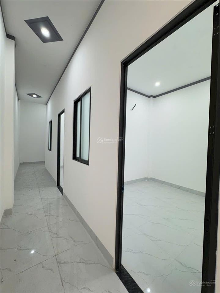 Bán gấp nhà 1 trệt 1 lửng đúc sân xe hơi sổ riêng thổ cư 100% gần ubnd phường trảng dài mới