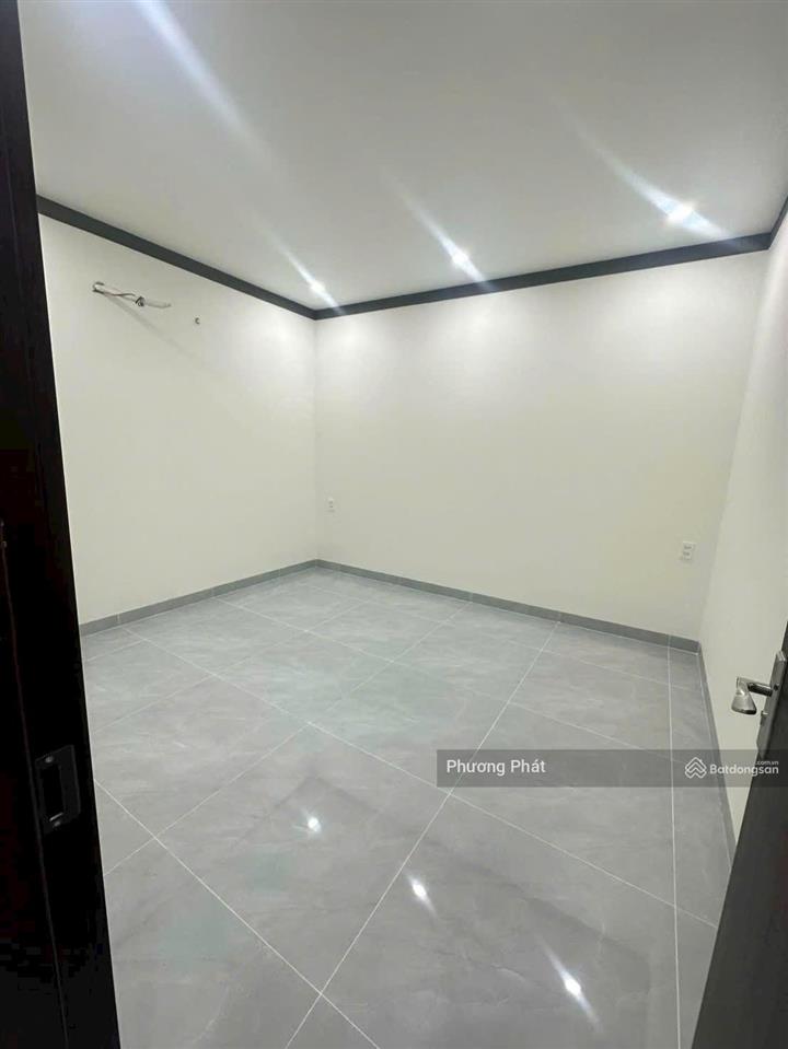 Chỉ 389tr nhận ngay nhà 1 trệt 1 lửng sân xe hơi sổ riêng thổ cư 100% ngay sau ubnd p. tân triều