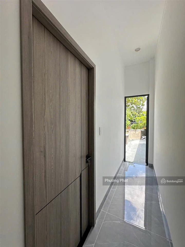 Chỉ 889tr nhận ngay nhà 1 trệt 1 lầu sổ hồng riêng thổ cư 100%, ngay chợ trảng dài