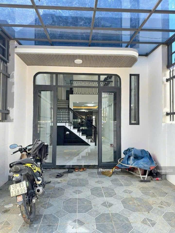 Bán gấp nhà 1 trệt 1 lửng đúc giá rẻ, sổ riêng thổ cư cách chợ thạnh phú 2km, tt 339tr nhận nhà ở