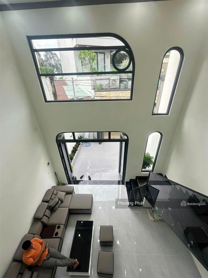 Bán gấp nhà 1 trệt 1 lửng đúc mới xây kiên cố sổ hồng riêng thổ cư 100% ngay công viên biên hùng