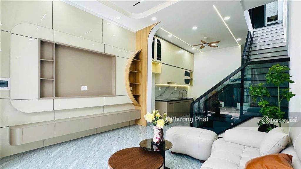 Bán gấp nhà 1 trệt 1 lầu sổ riêng thổ cư, sau hành chính công trảng dài, tt 999tr nhận nhà ở ngay