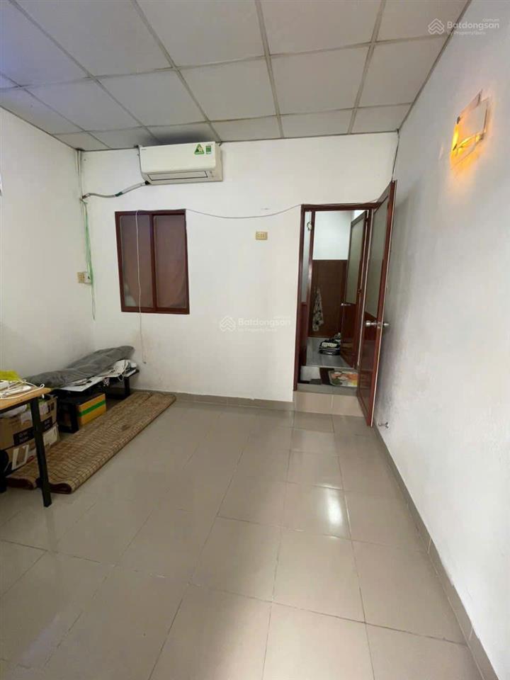 Bán nhà nguyễn trọng tuyển  phú nhuận  sau căn mặt tiền  30m2  3 tầng