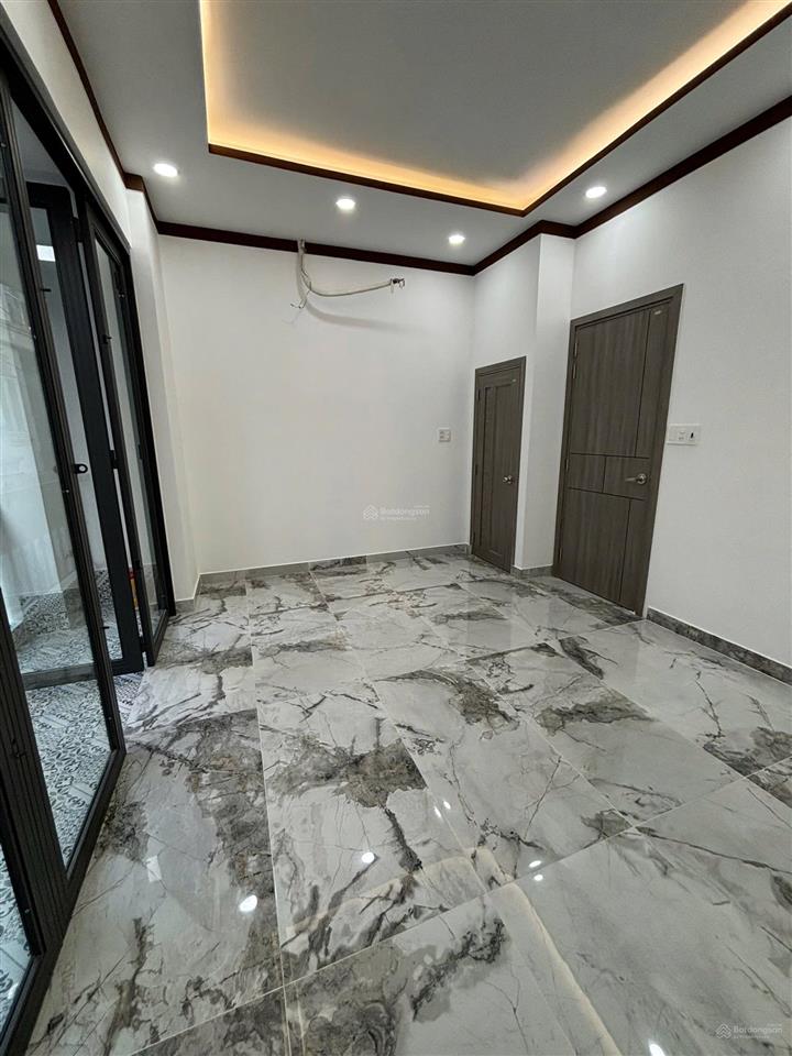 Bán nhà mới nở hậu 2 tầng ngay chợ phạm văn hai chỉ 6,45tỷ
