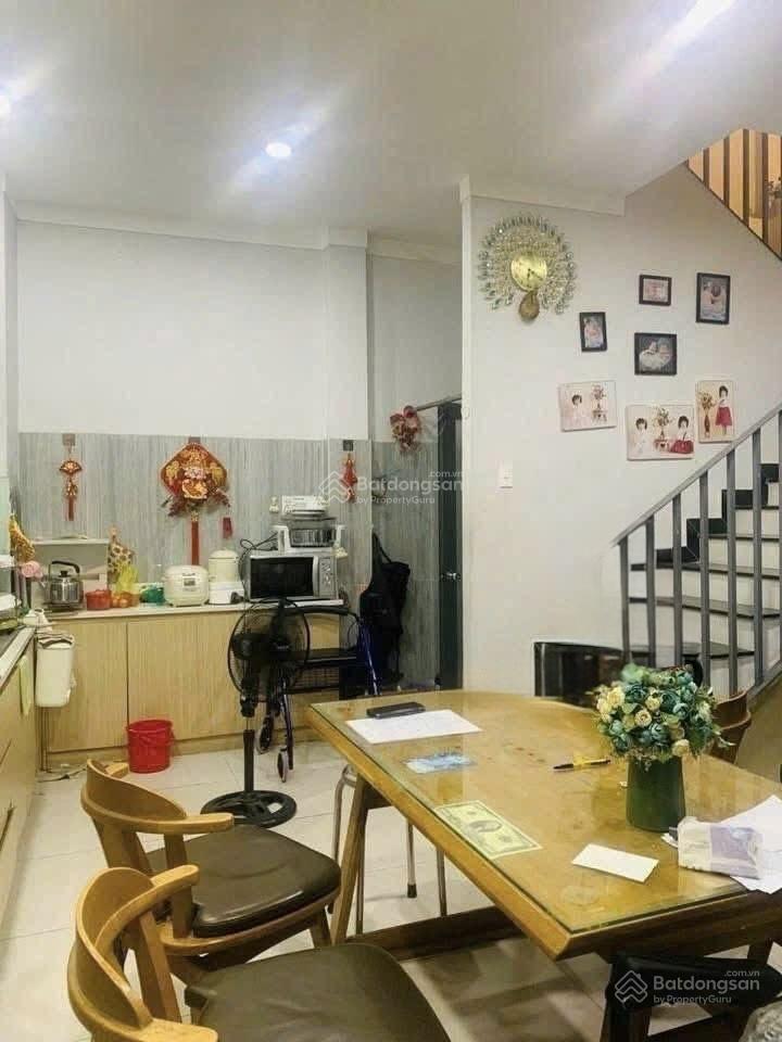 Xe hơi tới nhà 4 tầng khu an ninh trung tâm bình thạnh chỉ hơn 6 tỷ