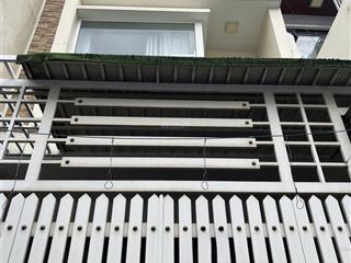 Nhà mới xây nở hậu 5 tầng gần galaxy quang trung, giá 8,8 tỷ