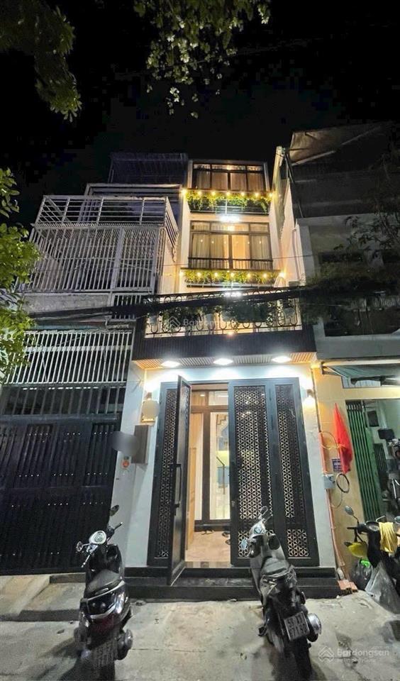 Bán nhà 4 tầng mặt tiền đường nguyễn trọng tuyển chỉ 7,890tỷ