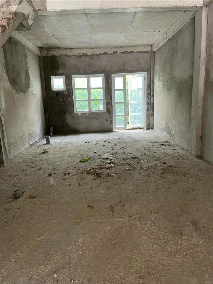 Bán nhà phố liền kề view đẹp tại thăng long home hiệp phước, 5,5 tỷ, 135m²