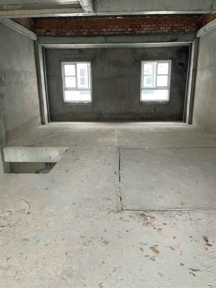 Bán nhà phố liền kề view đẹp tại thăng long home hiệp phước, 5,5 tỷ, 135m²