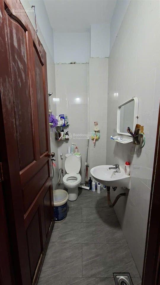 Bán nhà hẻm xe hơi 206/55 phú định, 5,5 tỷ, 42 m2, 2 mặt tiền, xe hơi vô nhà