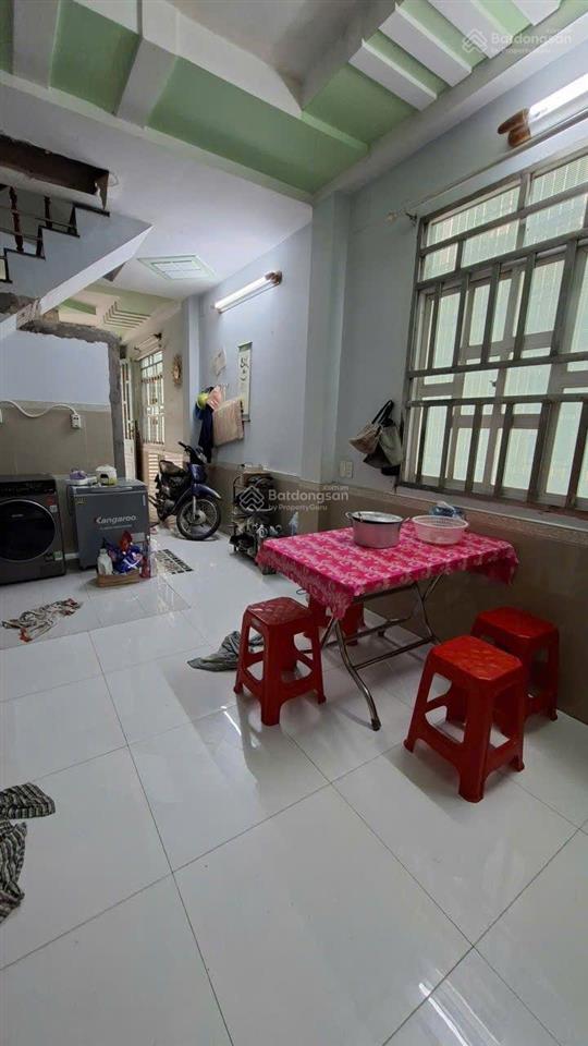 Bán nhà hẻm xe hơi 206/55 phú định, 5,5 tỷ, 42 m2, 2 mặt tiền, xe hơi vô nhà