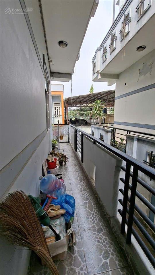 Bán nhà hẻm xe hơi 206/55 phú định, 5,5 tỷ, 42 m2, 2 mặt tiền, xe hơi vô nhà