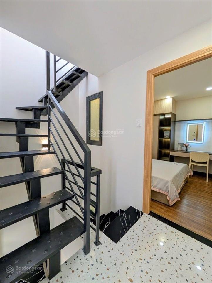 Nhà mới 3 tầng 3 phòng ngủ sát quận 1 , xô viết nghệ tỉnh bình thạnh , 6tỷ25 , nhận ngay