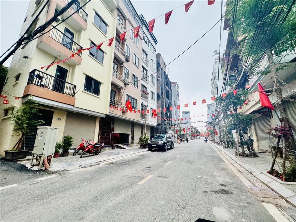 Nhà phú thượng  tây hồ  30m2  5 tầng  cách ô tô tránh 50m  full đồ  ở ngay  giá hơn 7 tỷ