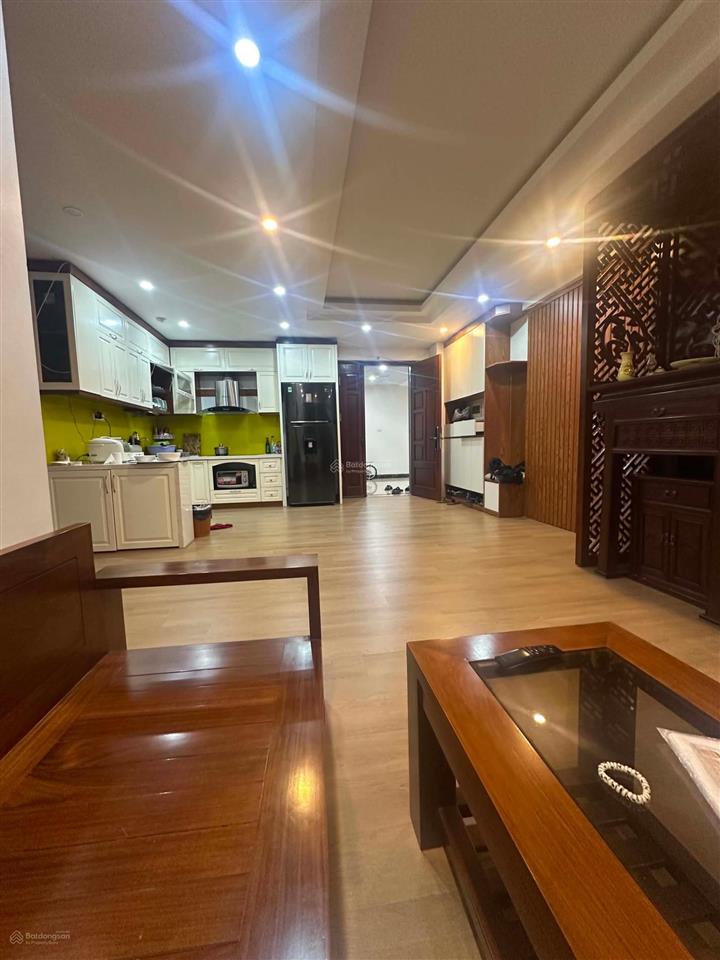 Bán căn góc 84m2  3pn  n03t8ngoại giao đoàn  bắc từ liêm  view hồ tây  full đồ  giá hơn 9 tỷ