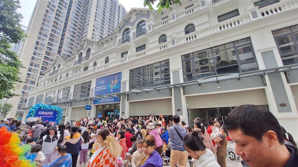 Chính chủ cho thuê shop chân đế chung cư tại vinhomes smart city tây mỗ