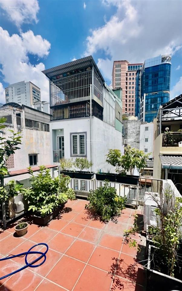 Bán nhà hẻm 4m calmette quận 1. gần chợ bến thành. dt42m2. chỉ 9,9 tỷ.