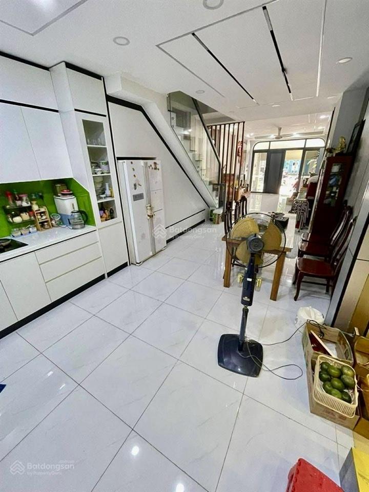 Bán nhà đường phan huy thực tân hưng quận 7. 4 tầng, 4pn. gần lotte mart, phú mỹ hưng. giá 19 tỷ.