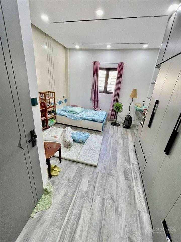 Bán nhà đường phan huy thực tân hưng quận 7. 4 tầng, 4pn. gần lotte mart, phú mỹ hưng. giá 19 tỷ.