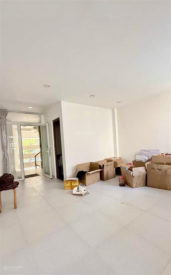 Bán nhà mặt tiền thi sách bến nghé quận 1 ngay bến bạch đằng. dt 75m2 nở hậu 7m. giá 63,5 tỷ