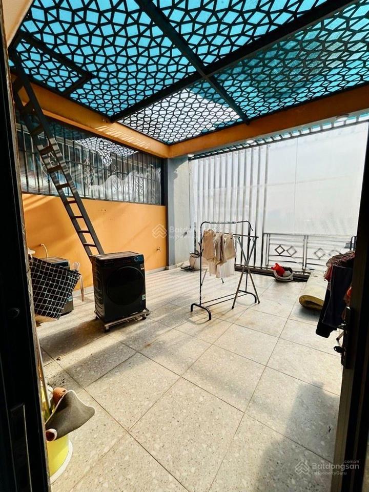 Nhà mới ô tô ở trong nhà khu kiều đàm tân hưng quận 7. kế him lam. 5 tầng, 5pn, 6wc. giá 13,5 tỷ.