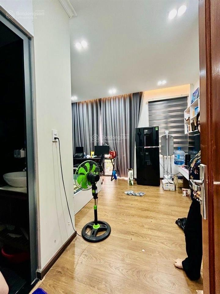 Nhà mới ô tô ở trong nhà khu kiều đàm tân hưng quận 7. kế him lam. 5 tầng, 5pn, 6wc. giá 13,5 tỷ.