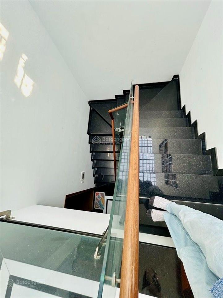 Nhà mới ô tô ở trong nhà khu kiều đàm tân hưng quận 7. kế him lam. 5 tầng, 5pn, 6wc. giá 13,5 tỷ.