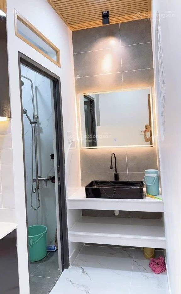 Bán nhà hẻm nguyễn trãi quận 5. gần trần hưng đạo. dt 27m2. 2 tầng. giá 7,6 tỷ.