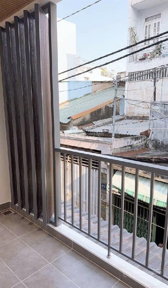 Bán nhà hẻm nguyễn trãi quận 5. gần trần hưng đạo. dt 27m2. 2 tầng. giá 7,6 tỷ.