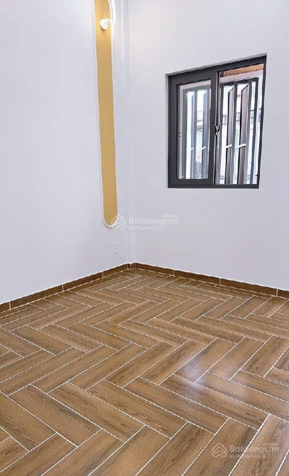 Bán nhà hẻm nguyễn trãi quận 5. gần trần hưng đạo. dt 27m2. 2 tầng. giá 7,6 tỷ.