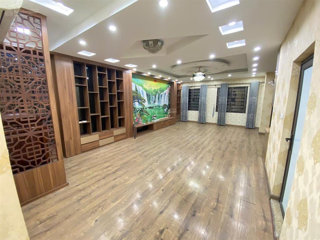 Chung cư 36 hồ tùng mậu 3 ngủ 1 khách
