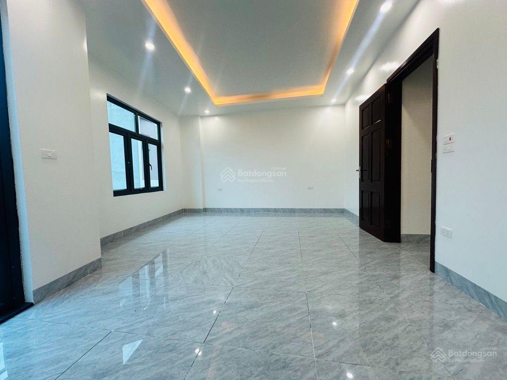 Chỉ 1 căn duy nhất! nhà xây mới 50m, ô tô đỗ cửa, giá đầu tư 5,x tỷ  siêu hiếm