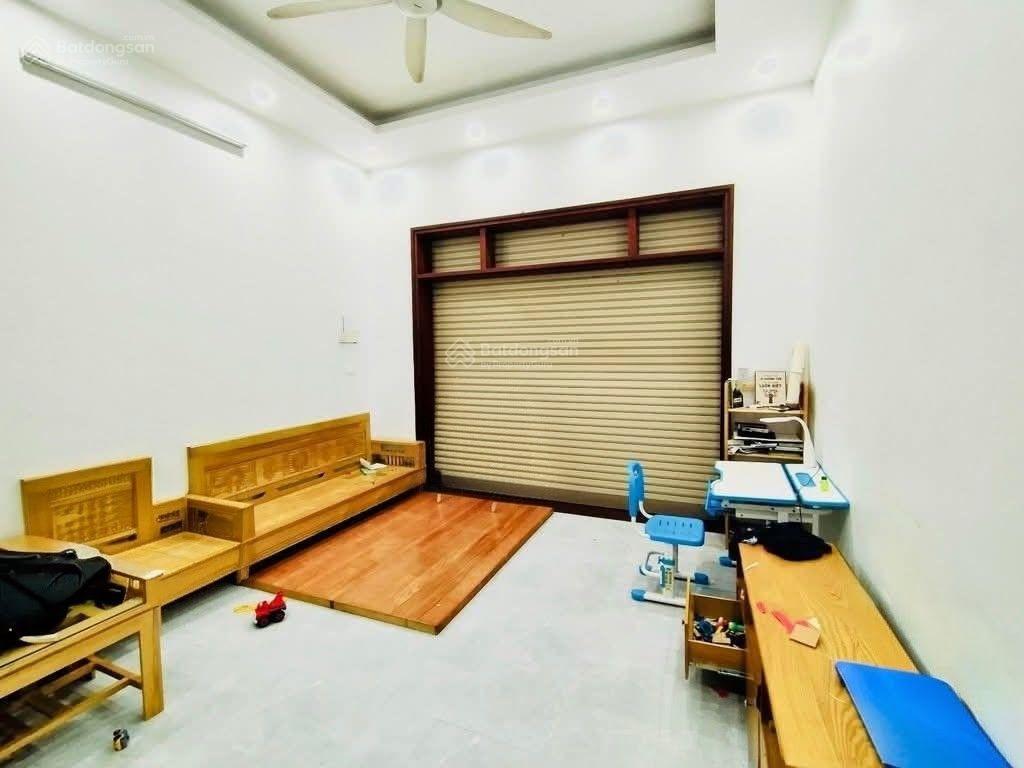 60m 3 tầng dân xây sát ngã tư trôi  ô tô tránh, kinh doanh đỉnh  không mua là tiếc! chỉ 7 tỷ
