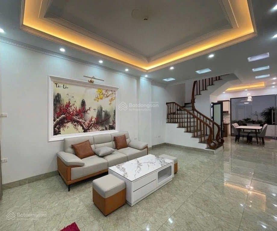 Nhà trạm trôi 3 mặt thoáng  oto đỗ cửa, 45m 4 tầng chỉ 6 tỷ  ở là mê!