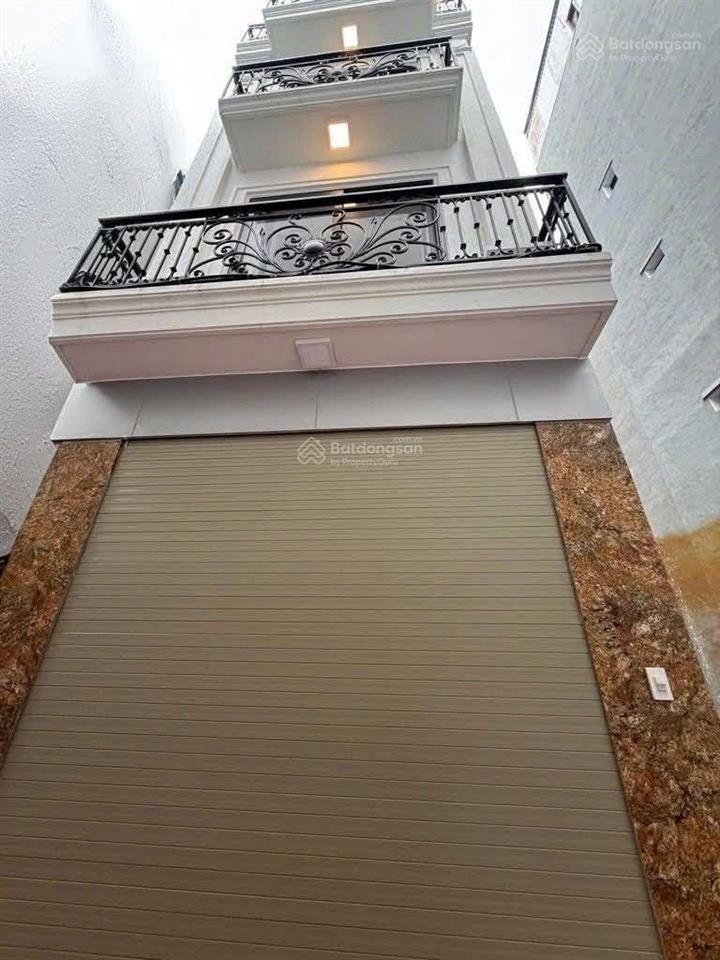 Nhà trạm trôi 3 mặt thoáng  oto đỗ cửa, 45m 4 tầng chỉ 6 tỷ  ở là mê!