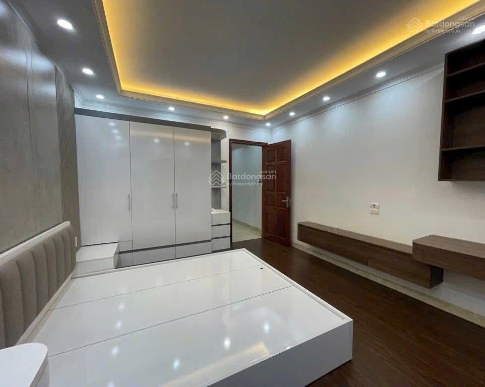 Nhà trạm trôi 3 mặt thoáng  oto đỗ cửa, 45m 4 tầng chỉ 6 tỷ  ở là mê!
